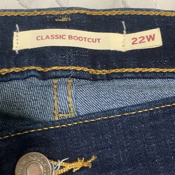 Women’s Levi's Classic Bootcut Mid-Rise Dark Denim Jeans Size W22 NEW WITH TAGS - Picture 8 of 10